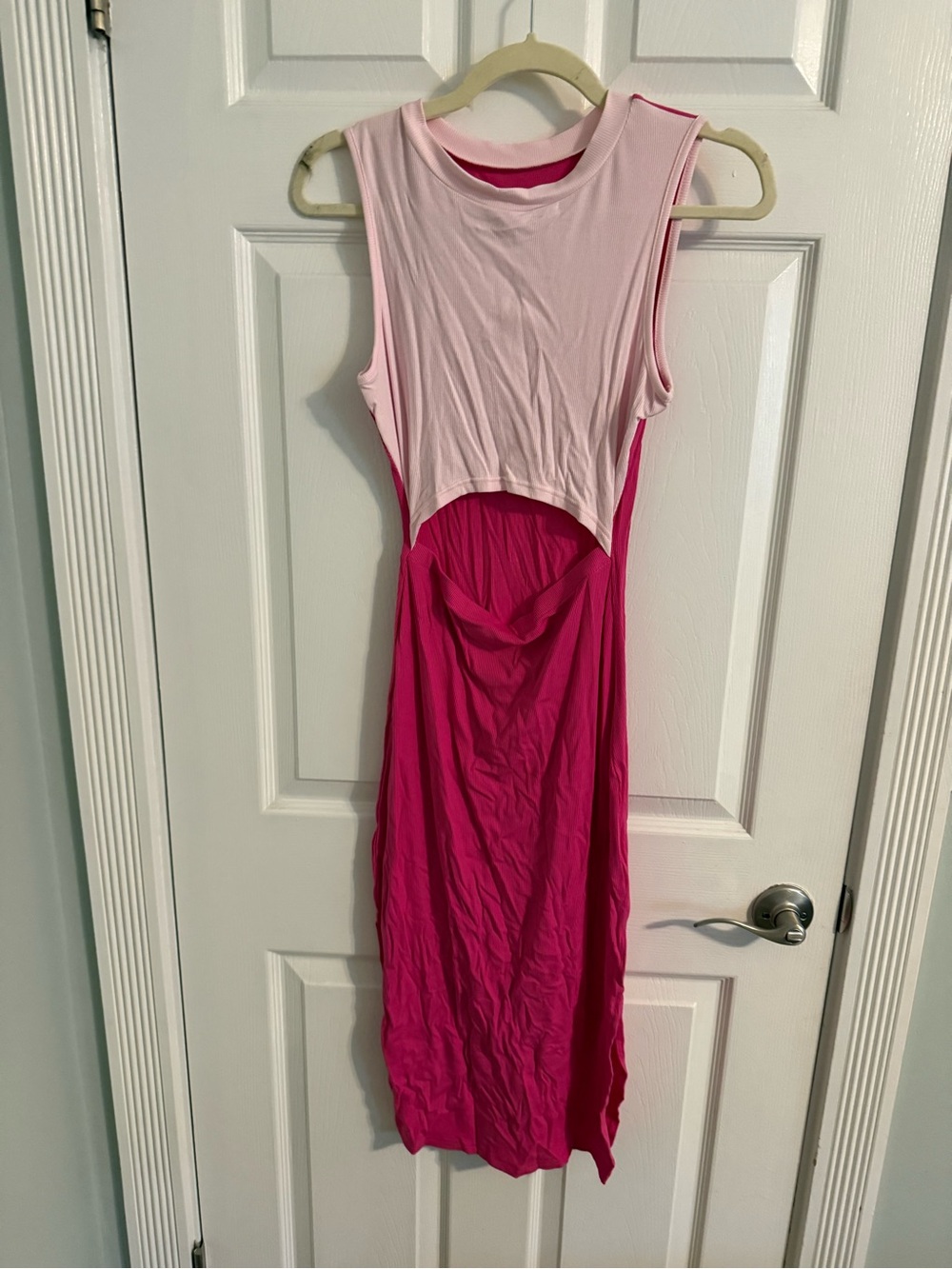 Sleeveless Two-Tone Pink Cutout Midi Bodycon Dress